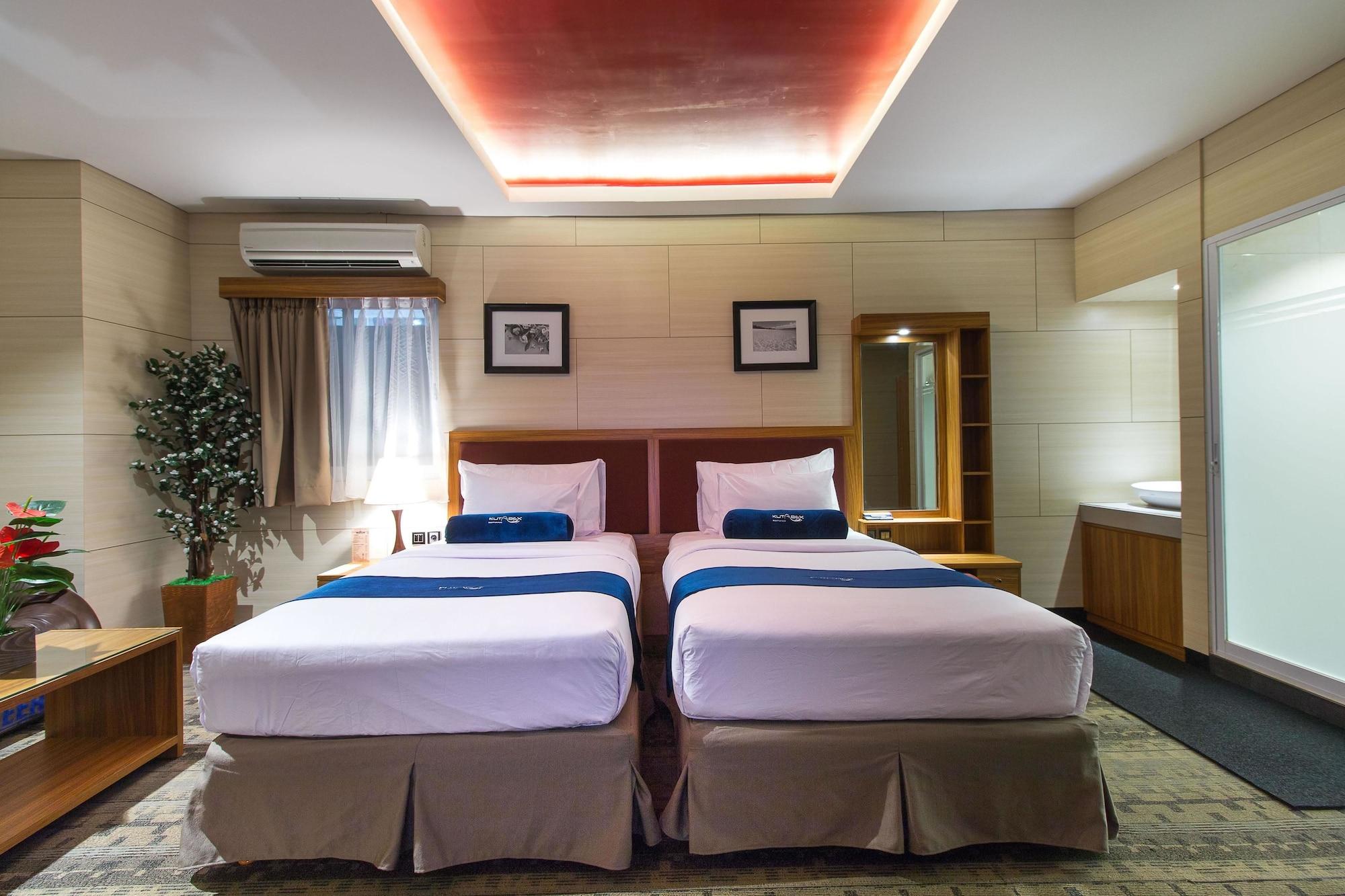 קוטה לומבוק Kutabex Beachfront Hotel מראה חיצוני תמונה