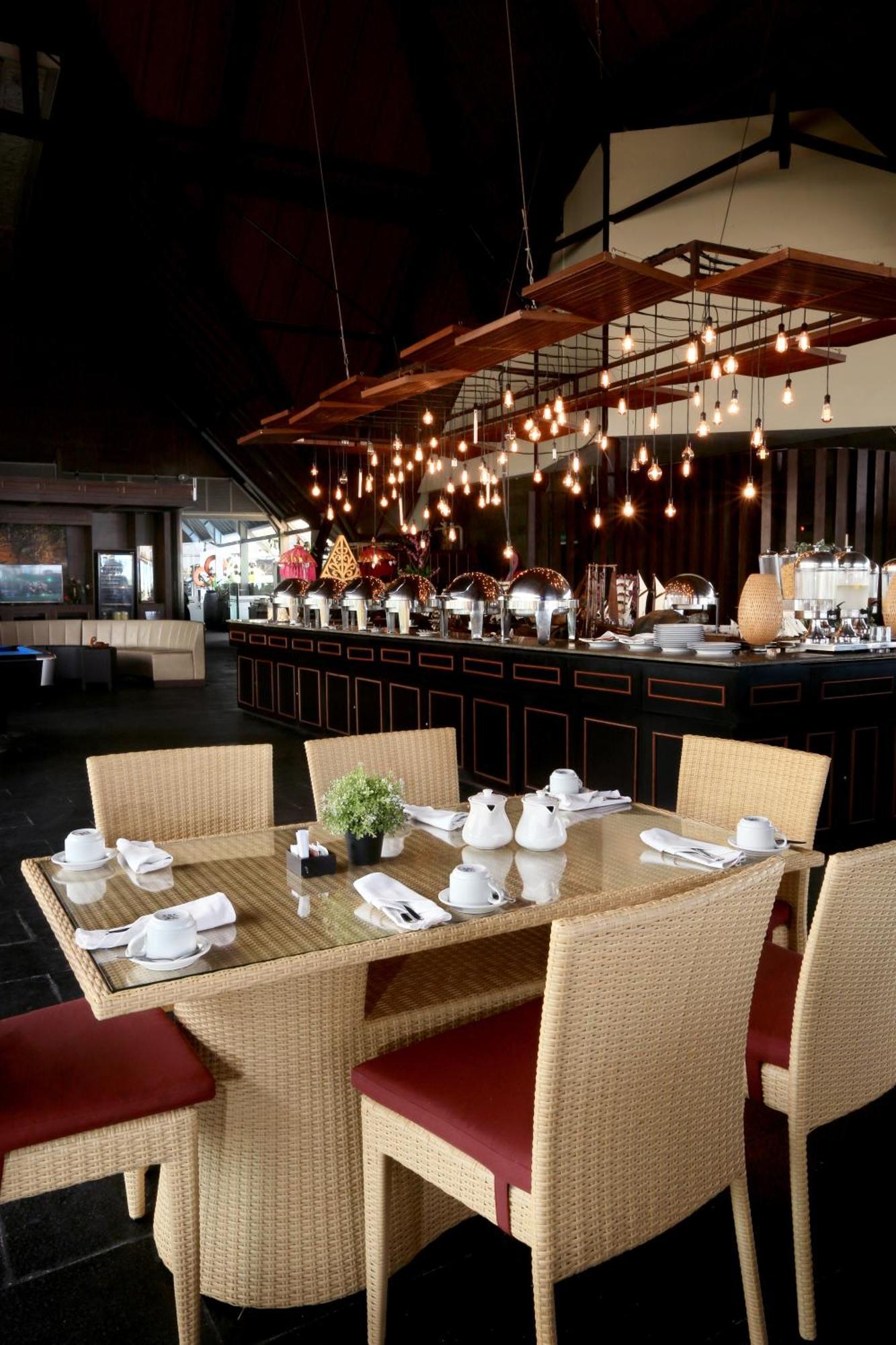 קוטה לומבוק Kutabex Beachfront Hotel מראה חיצוני תמונה