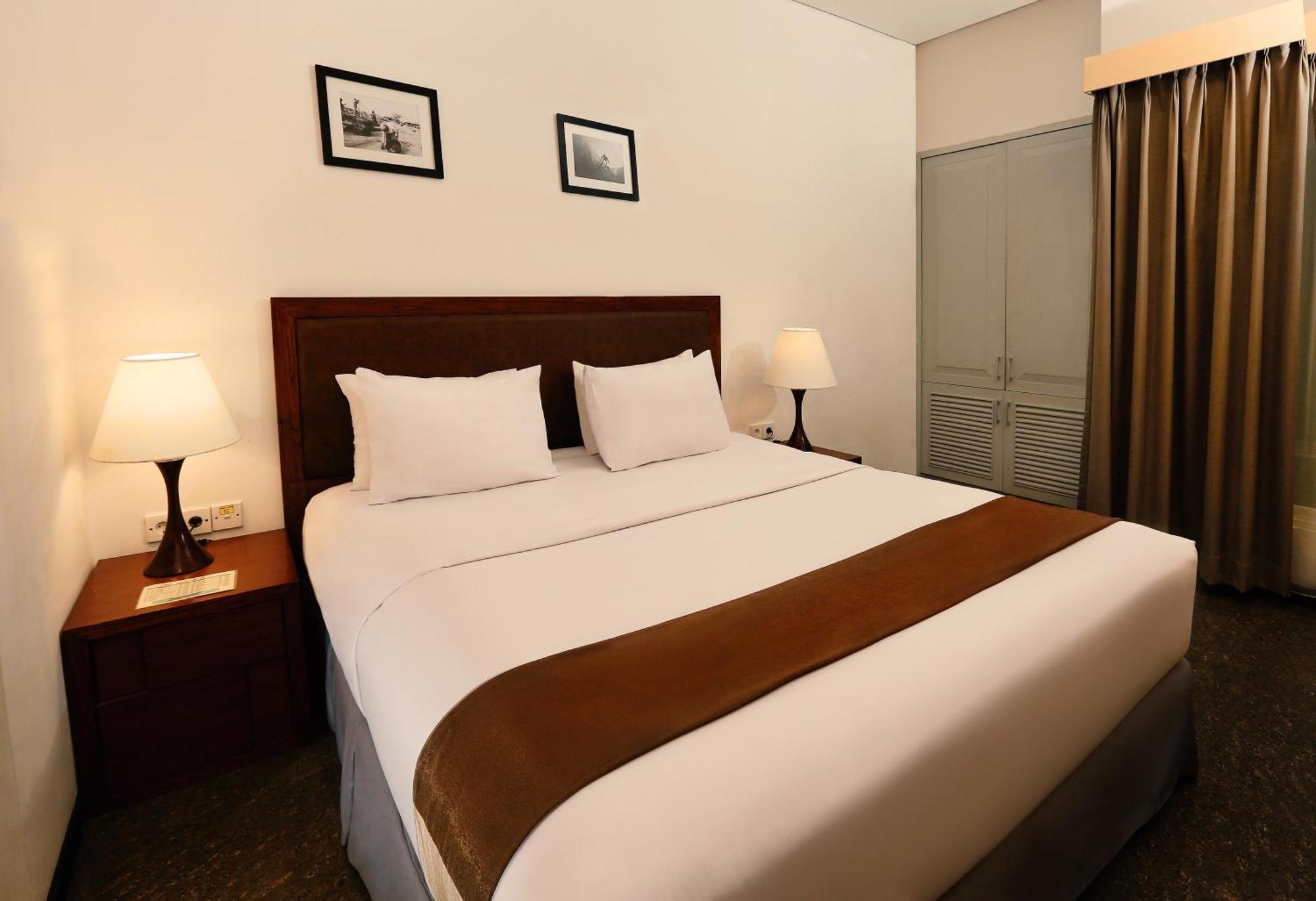 קוטה לומבוק Kutabex Beachfront Hotel מראה חיצוני תמונה
