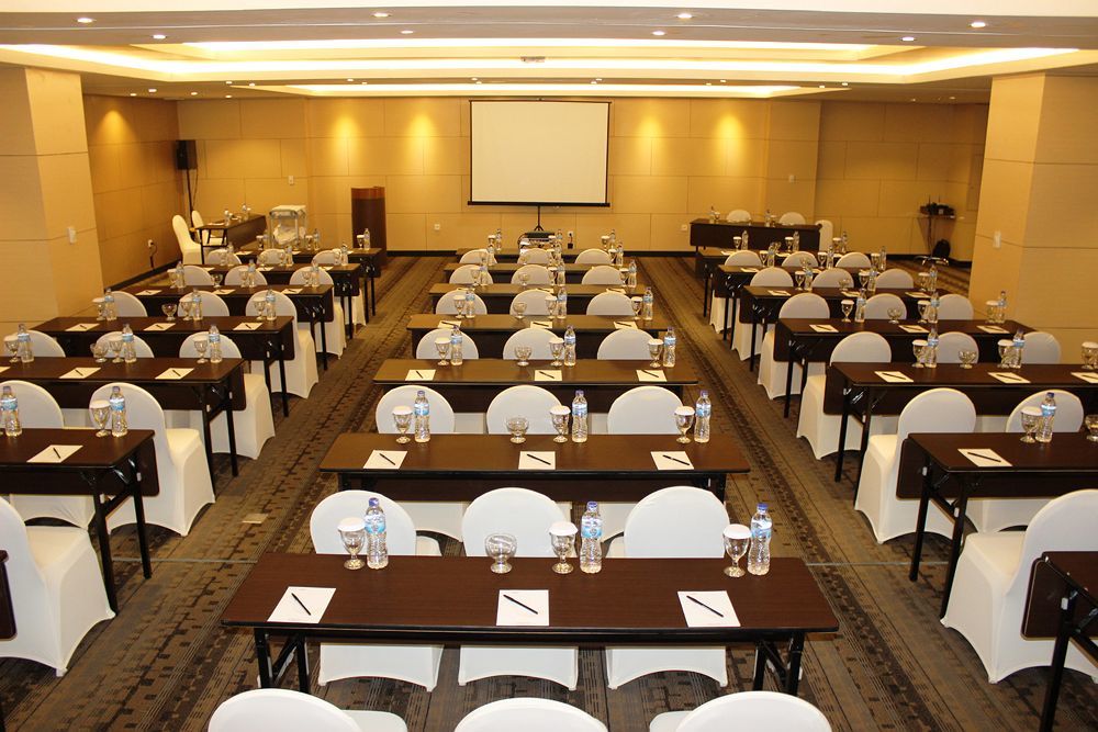 קוטה לומבוק Kutabex Beachfront Hotel מראה חיצוני תמונה